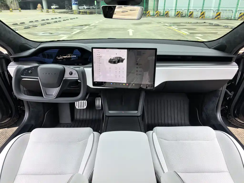Tesla Model S 2023 Plaid