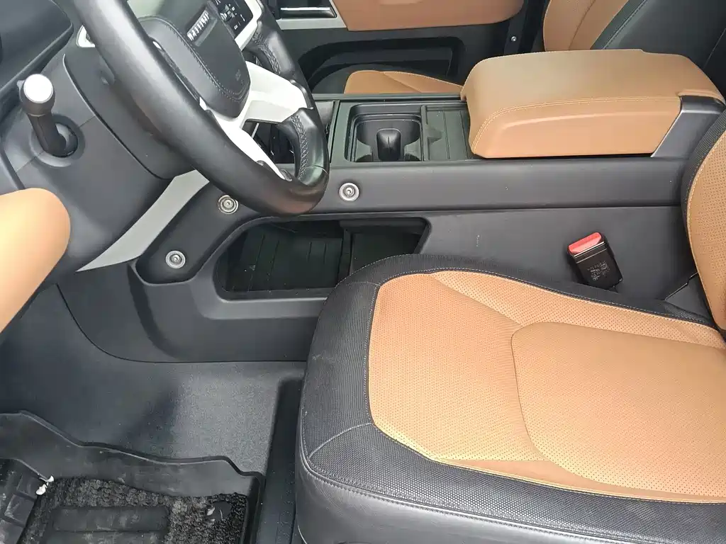 Land Rover Defender — миниатюра 8