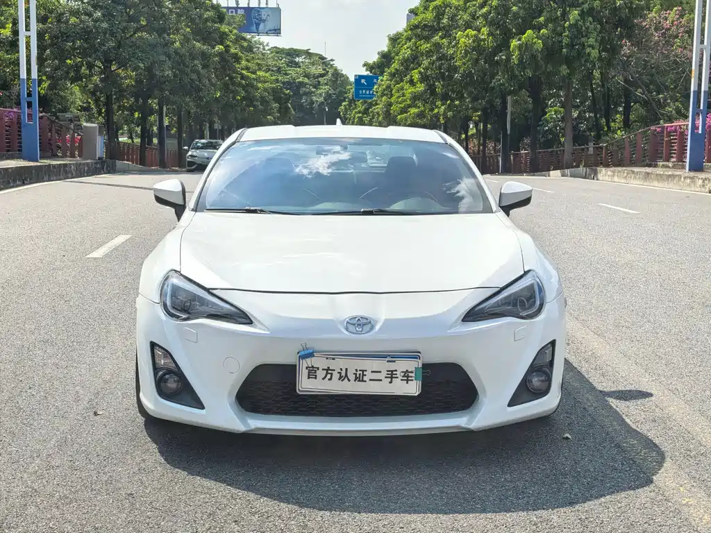 Toyota 86 — миниатюра 2
