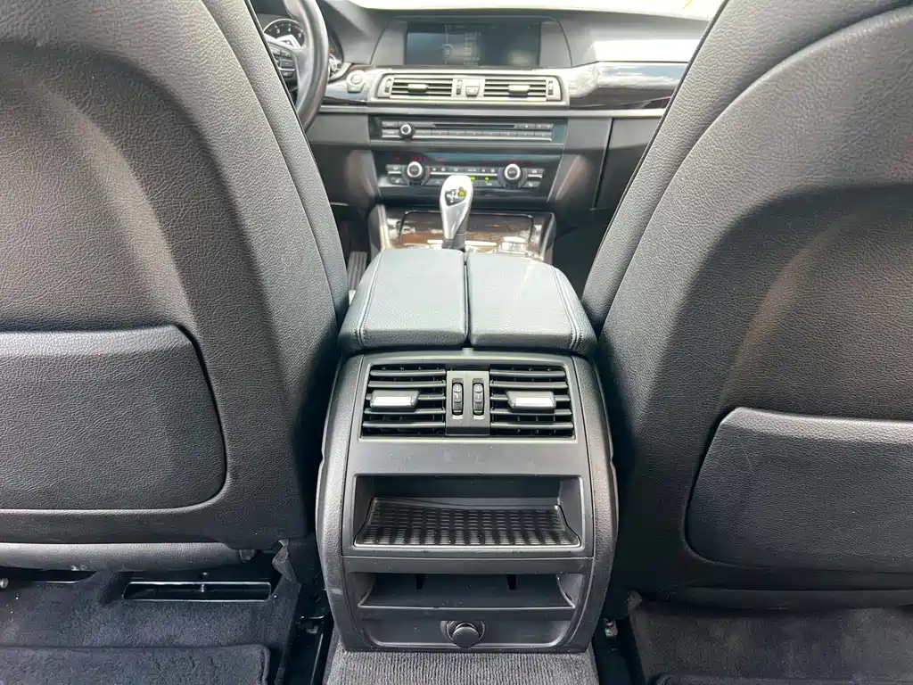 BMW 5 Series (Import) — миниатюра 25