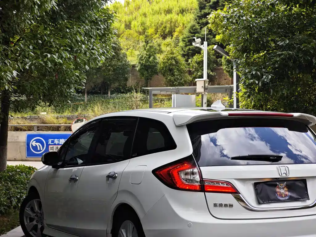 Honda Jade — миниатюра 14