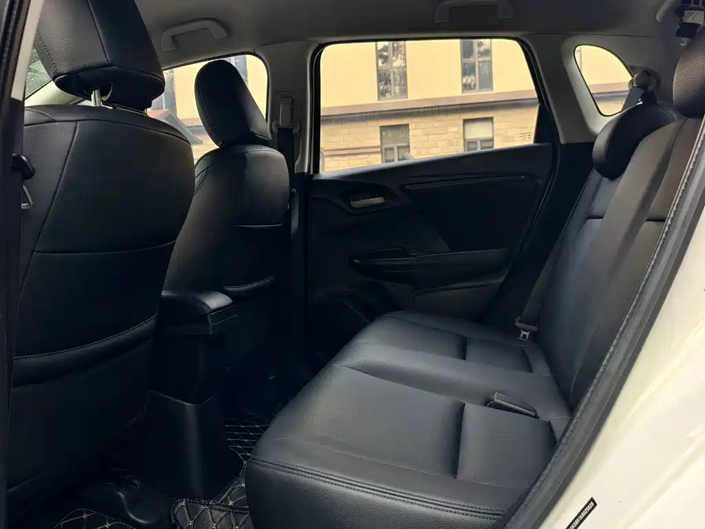 Honda Fit — миниатюра 4