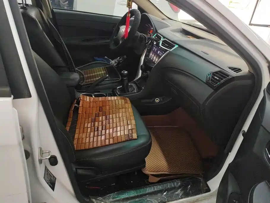 BYD F3 — миниатюра 8