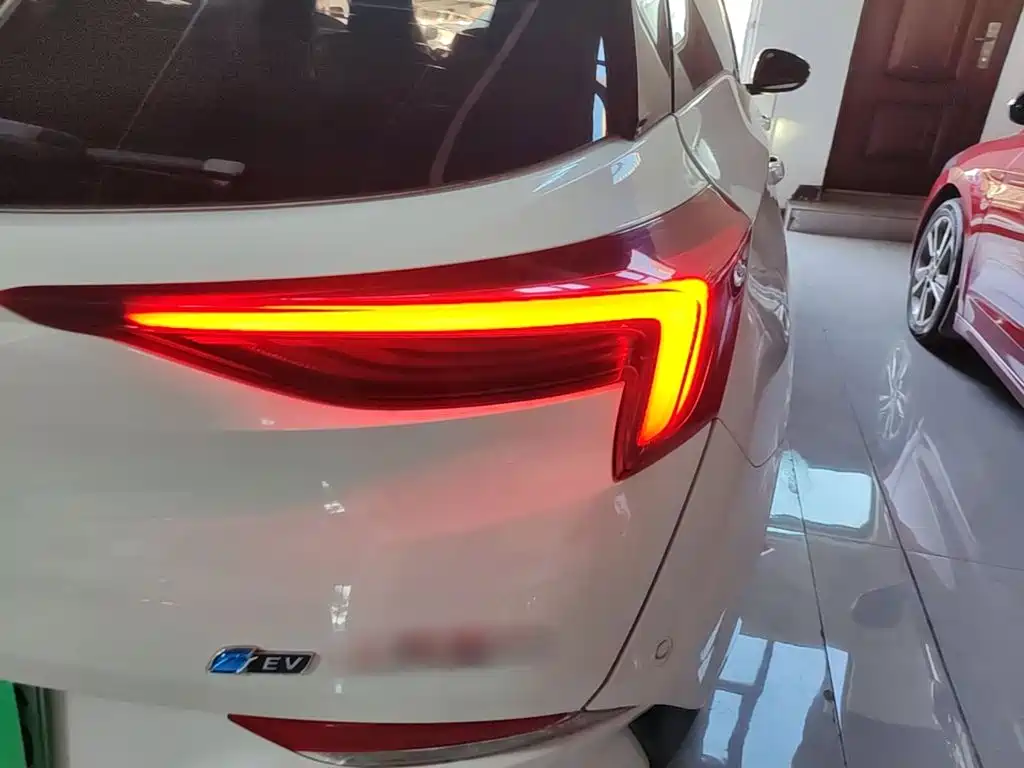 Buick Velite 6 — миниатюра 8
