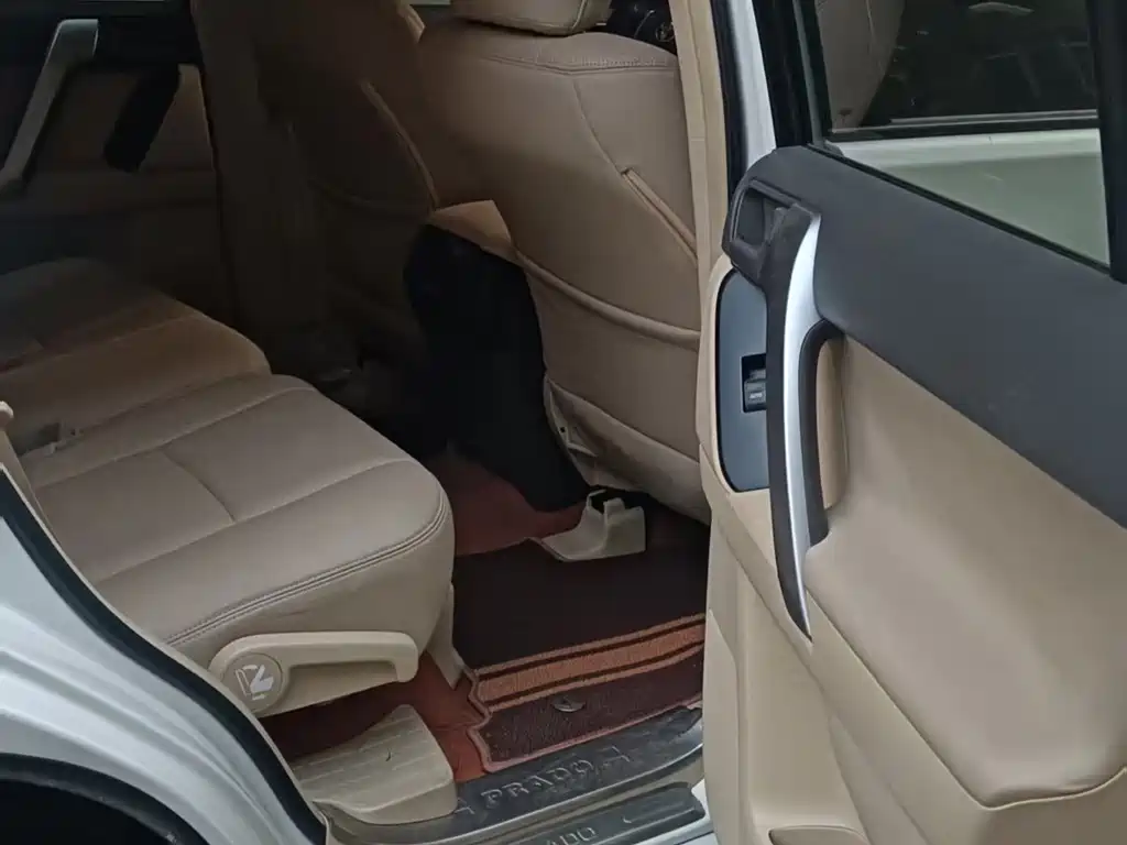 Toyota Prado (Import) — миниатюра 9