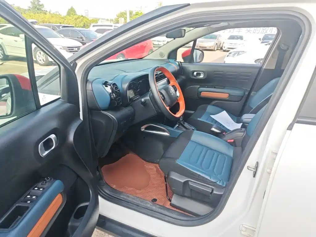 Citroen C4 Aircross — миниатюра 16