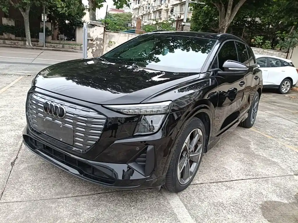 Audi Q5 e-tron — миниатюра 2