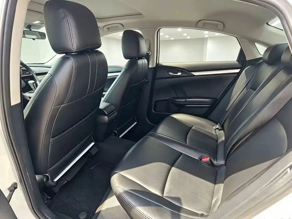 Honda Civic — миниатюра 6