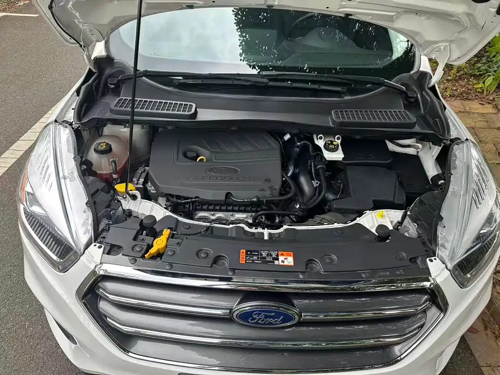 Ford Kuga — миниатюра 18