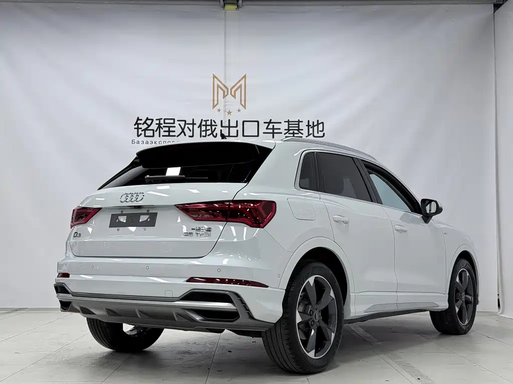 Audi Q3 2022 35 TFSI Fashion