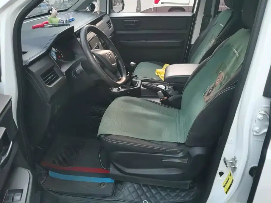Wuling Hongguang PLUS — миниатюра 9