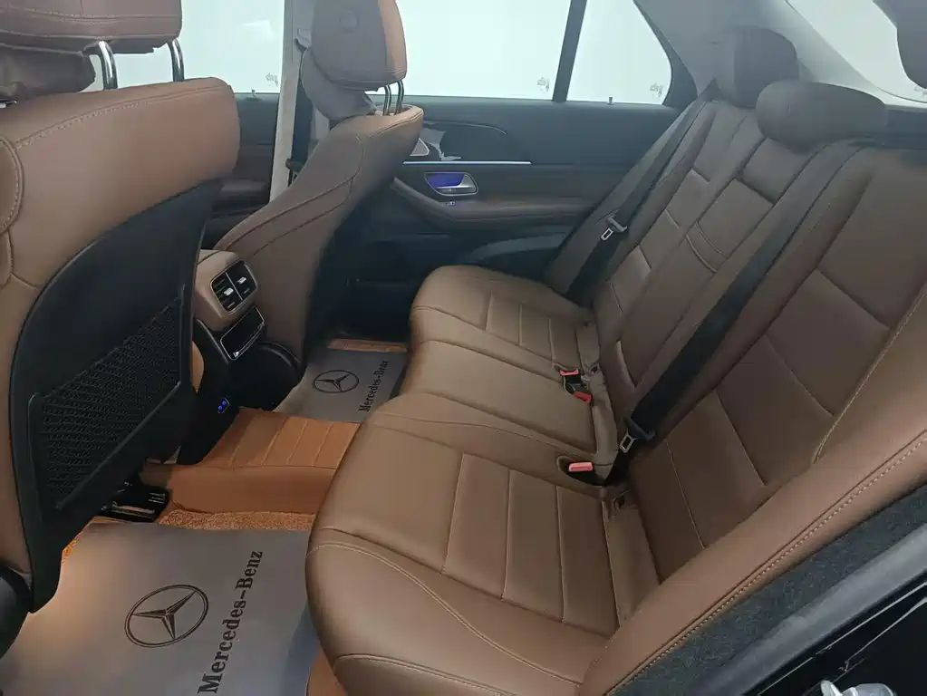 Mercedes-Benz GLE (Import) — миниатюра 12