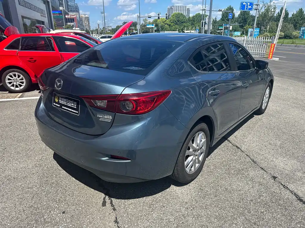 Mazda 3 Axela — миниатюра 7