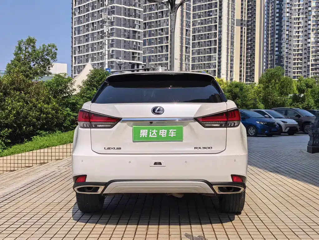 Lexus RX — миниатюра 7