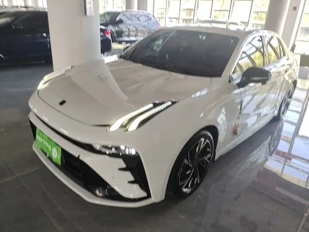 2025 Lynk & Co 03 - zdjęcie 1 z 25