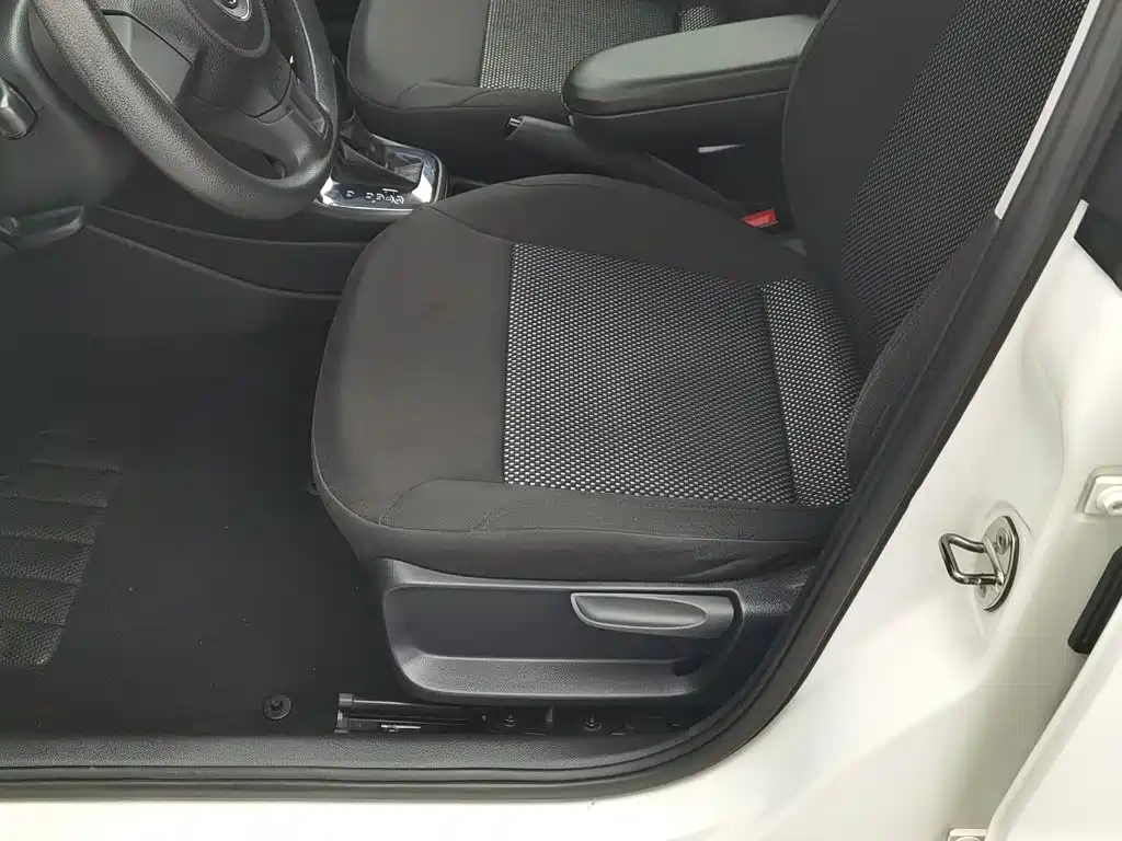 Volkswagen Polo — миниатюра 20