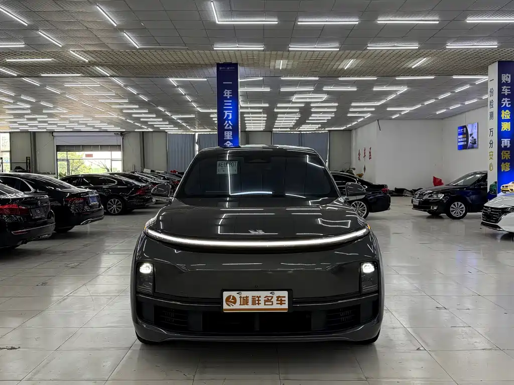 Li Auto Li L8 — миниатюра 2