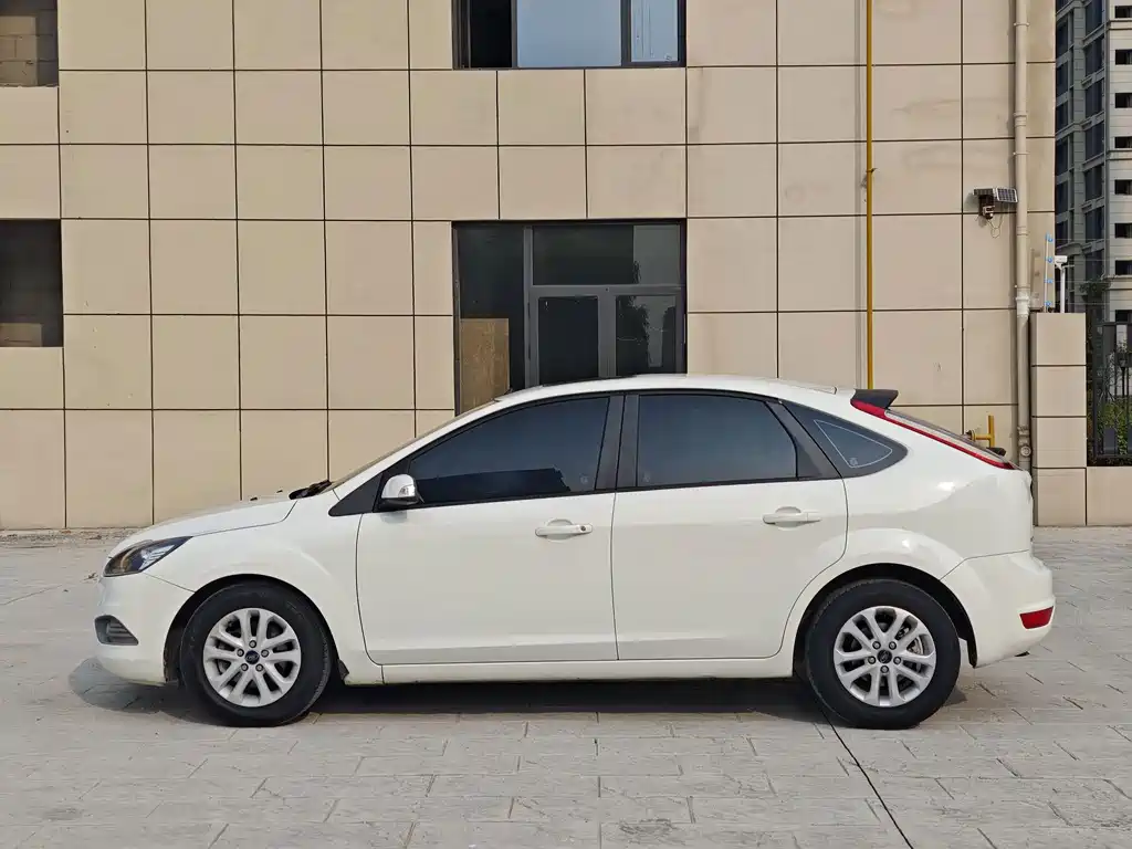 Ford Focus — миниатюра 4