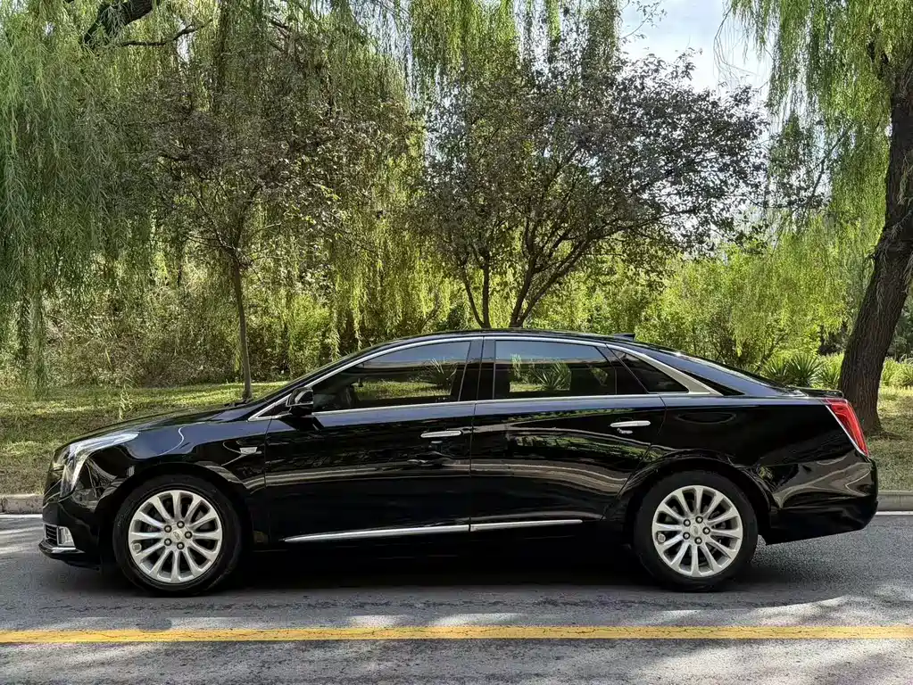 Cadillac XTS — миниатюра 7