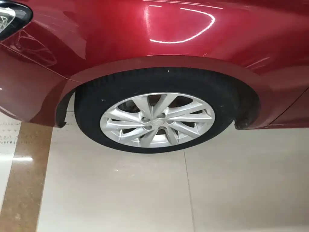 Buick Verano — миниатюра 23