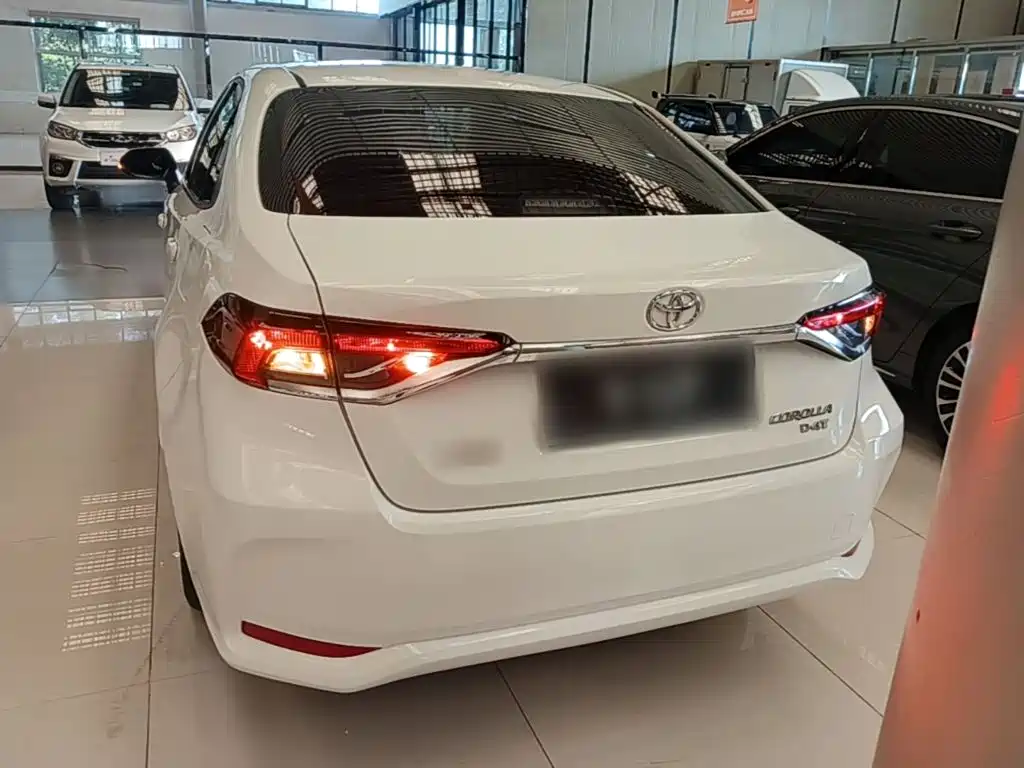 Toyota Corolla — миниатюра 6
