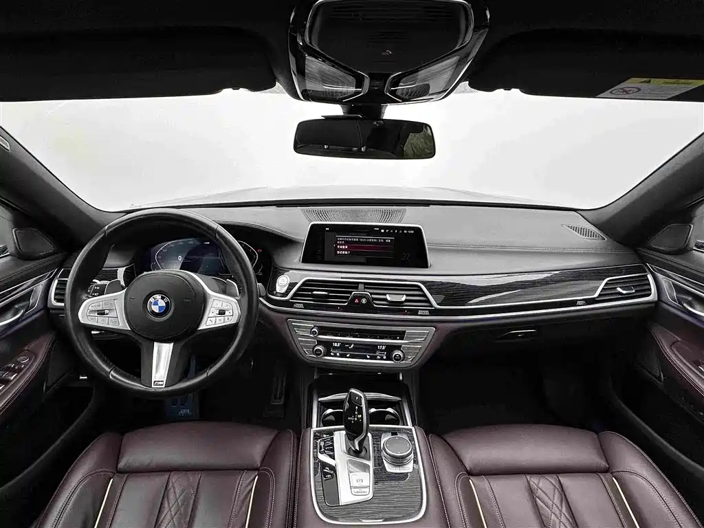 BMW 7 Series — миниатюра 18