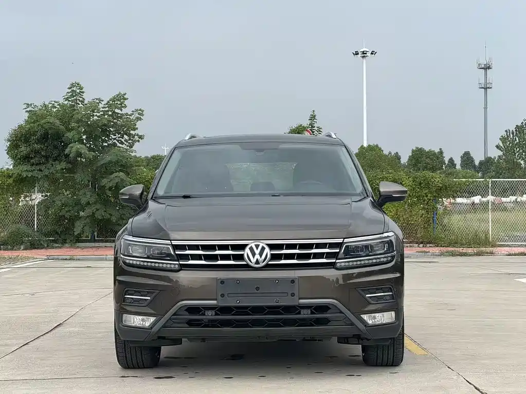 Volkswagen Tiguan L — миниатюра 7