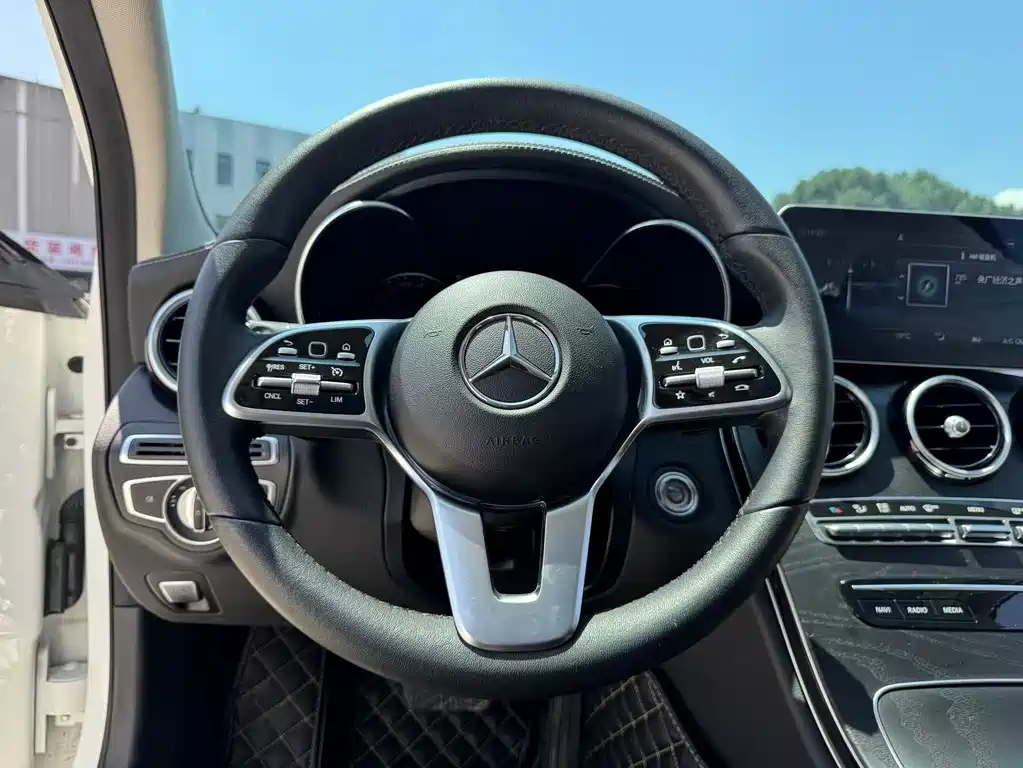 Mercedes-Benz C-Class — миниатюра 34