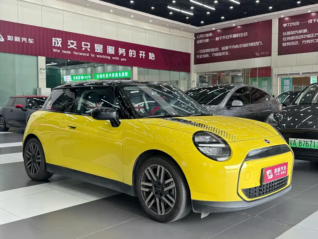 MINI MINI COOPER EV — миниатюра 2