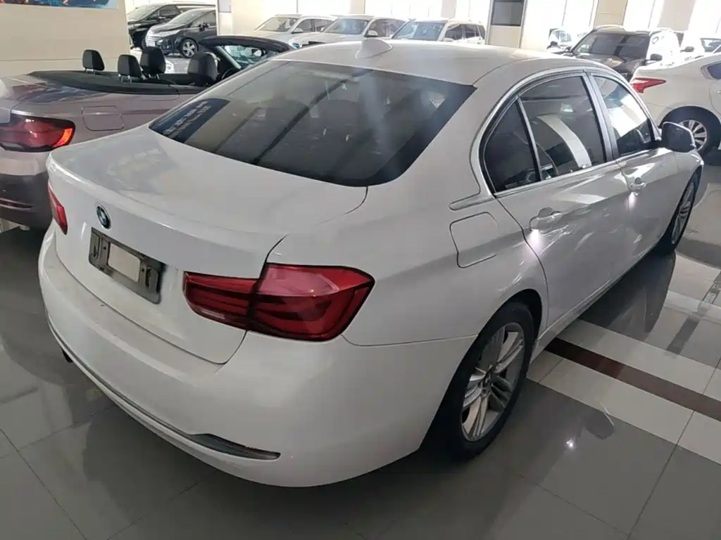 BMW 3 Series — миниатюра 7