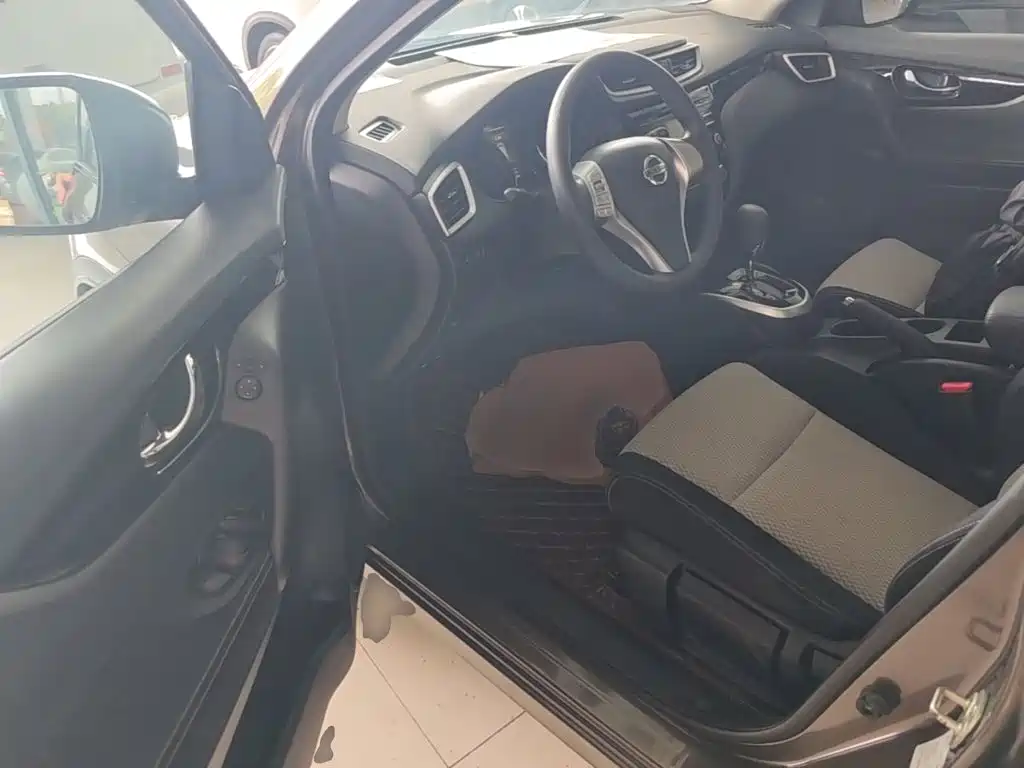 Nissan Qashqai — миниатюра 16
