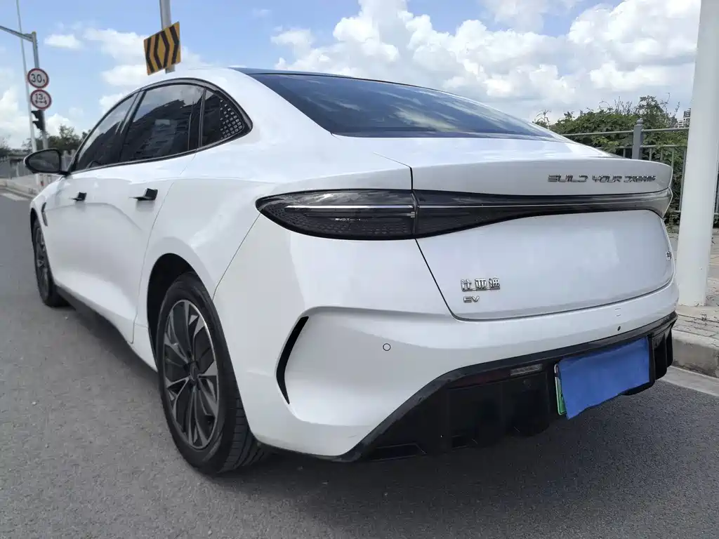 BYD Seal — миниатюра 10
