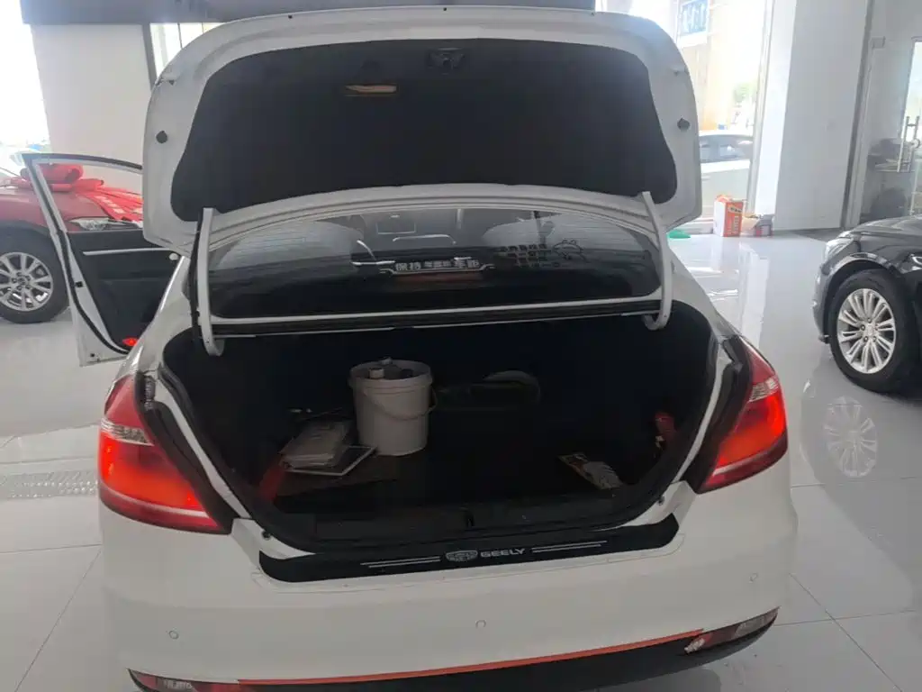 Geely Emgrand — миниатюра 19
