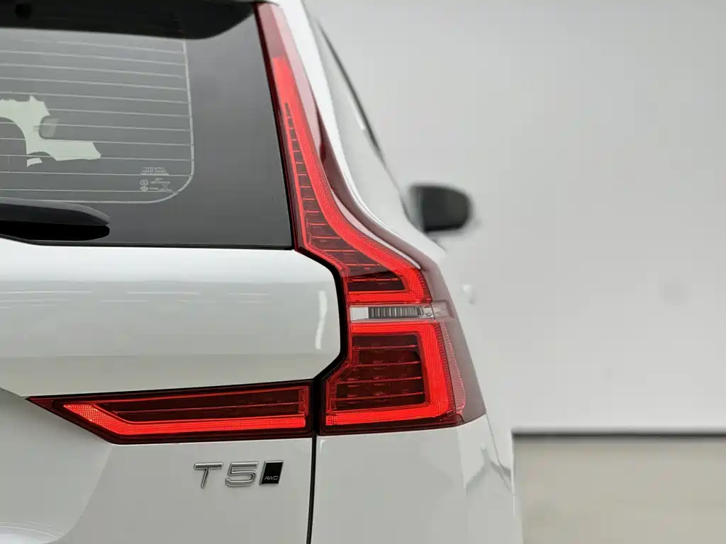 Volvo XC60 2021 T5 Luxury