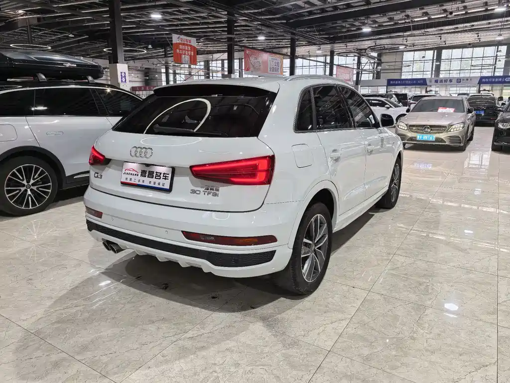 Audi Q3 — миниатюра 2