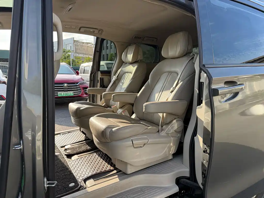 Buick GL8 — миниатюра 19