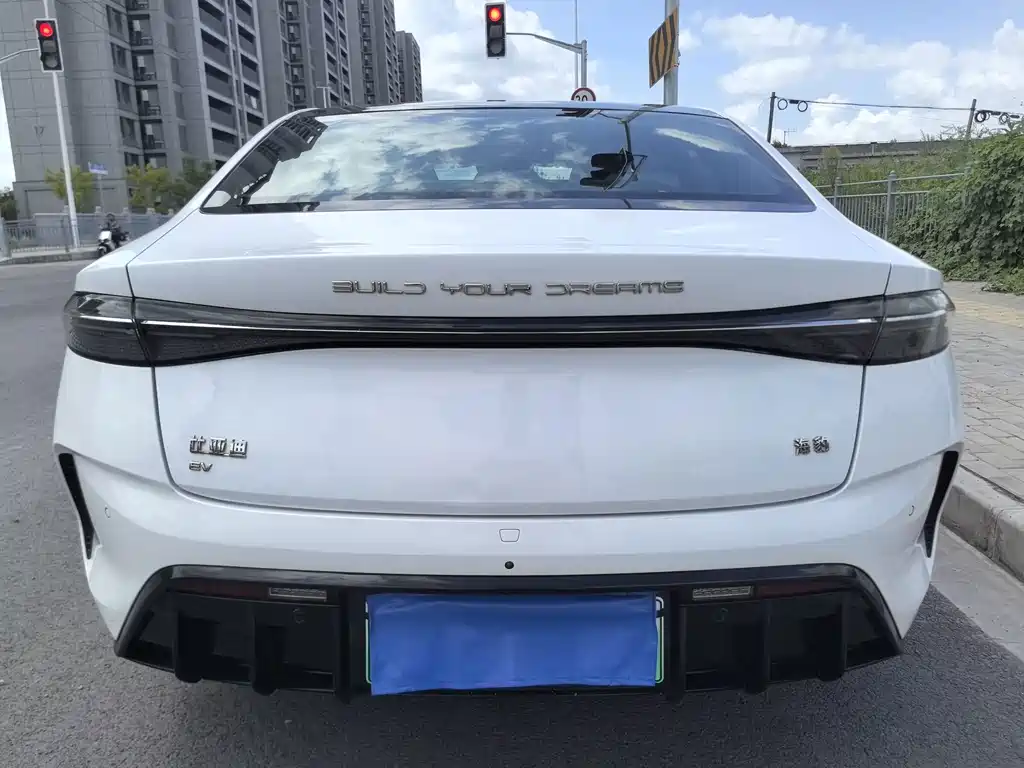 BYD Seal — миниатюра 9