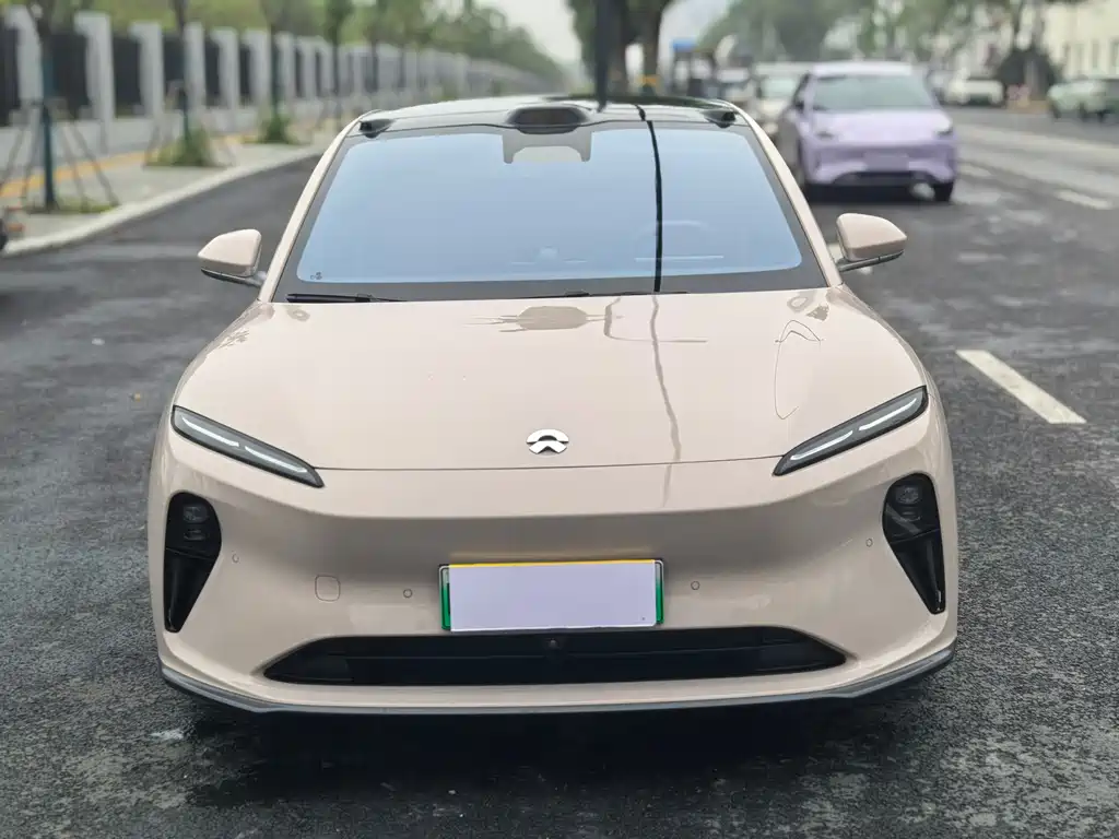 NIO ET5 — миниатюра 2