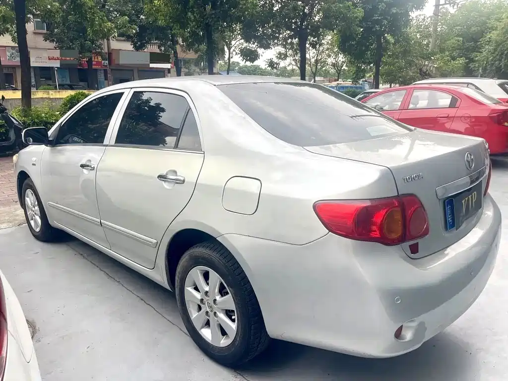 Toyota Corolla — миниатюра 7