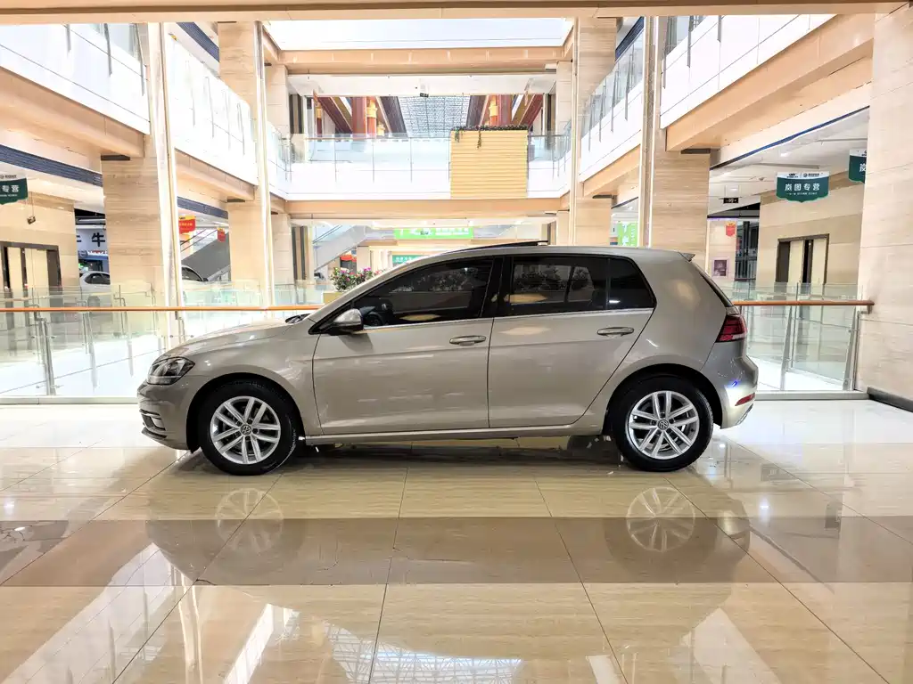Volkswagen Golf 2018 1.6L AT Comfort