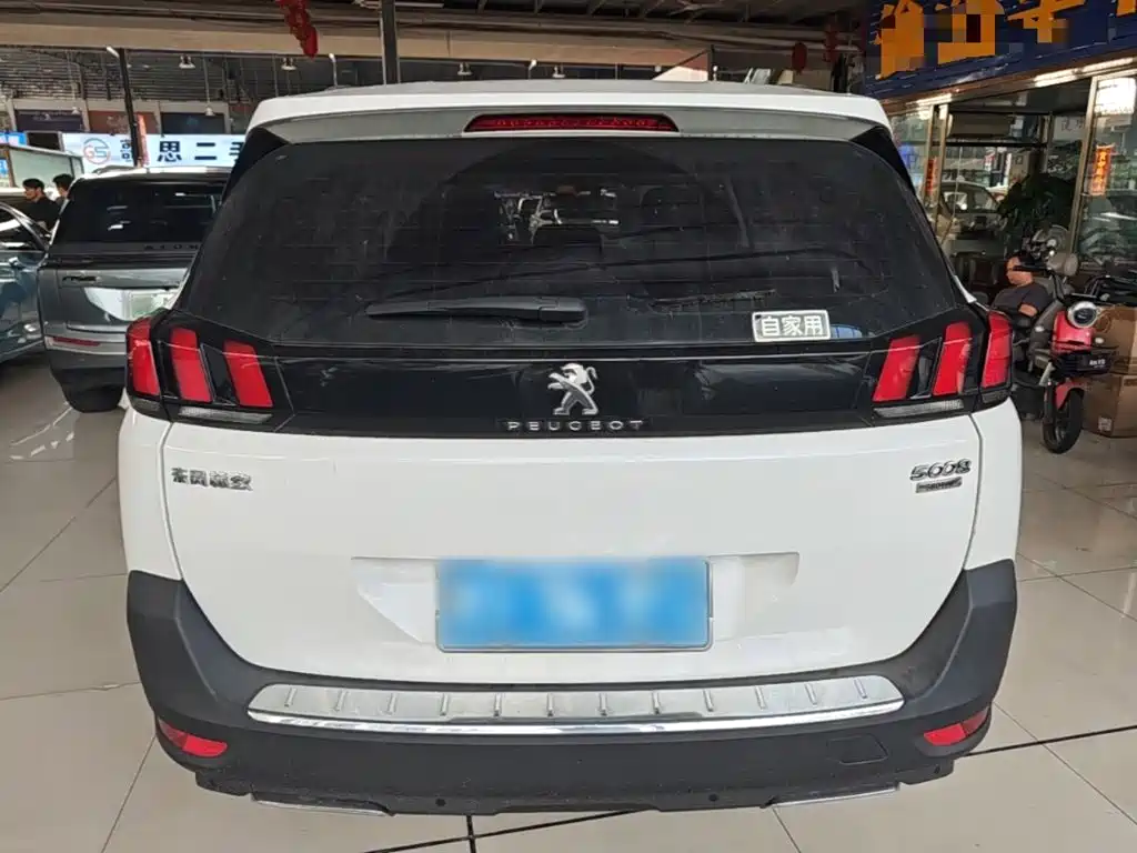 Peugeot 5008 — миниатюра 6
