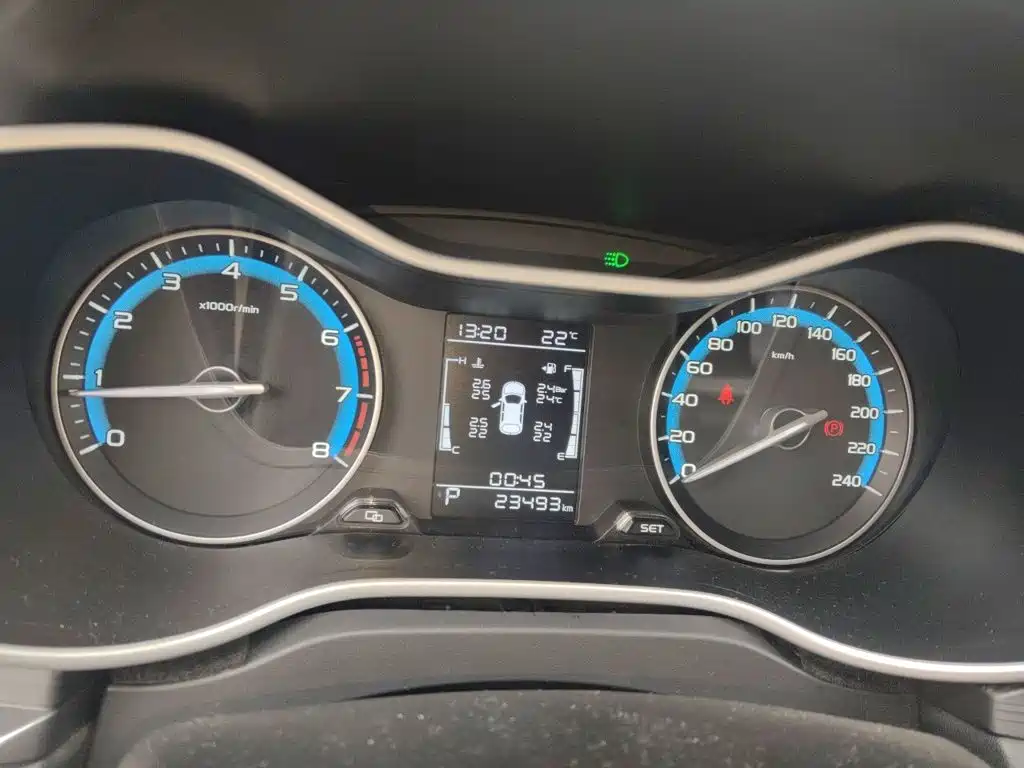 Geely Emgrand — миниатюра 12