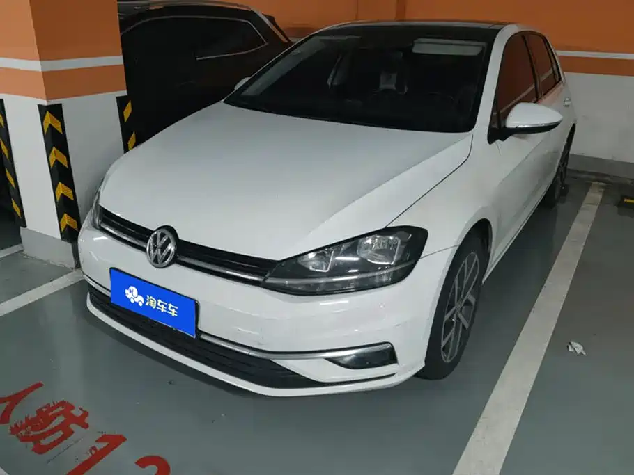 Volkswagen Golf 2018 230TSI AT Luxury