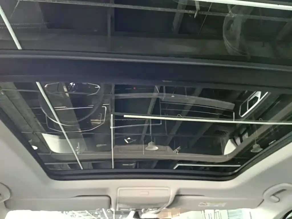 Volkswagen Tiguan L — миниатюра 18