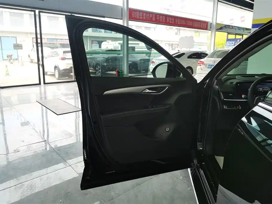 Buick Envision Plus Plus 2025 Plus 28T Platinum