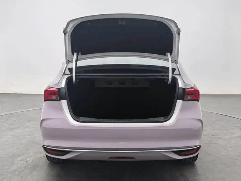 Buick Verano — миниатюра 10
