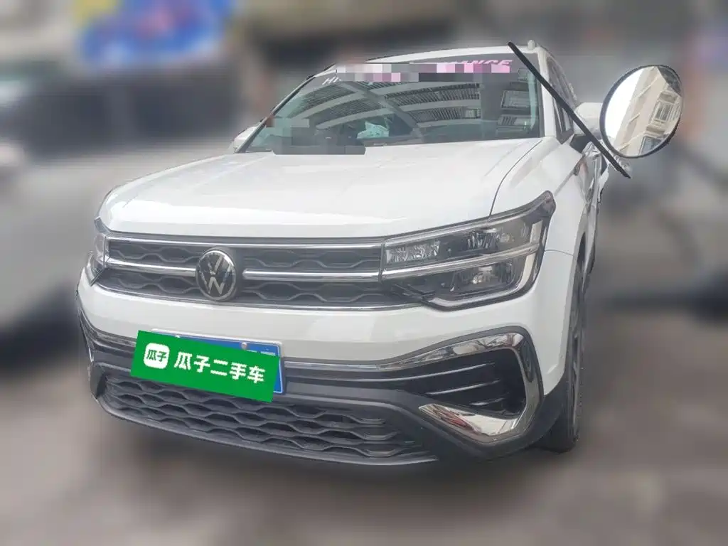 Volkswagen Tharu — миниатюра 2