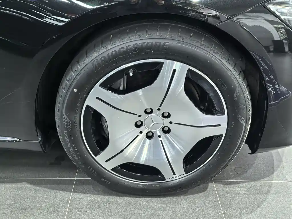 Mercedes-Benz S-Class — миниатюра 24