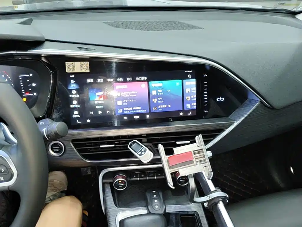 Geely Xingyue — миниатюра 13