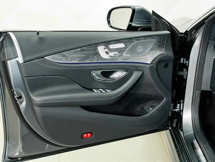 Mercedes-Benz CLS — миниатюра 17